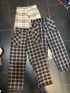 quần baggy vải kẻ