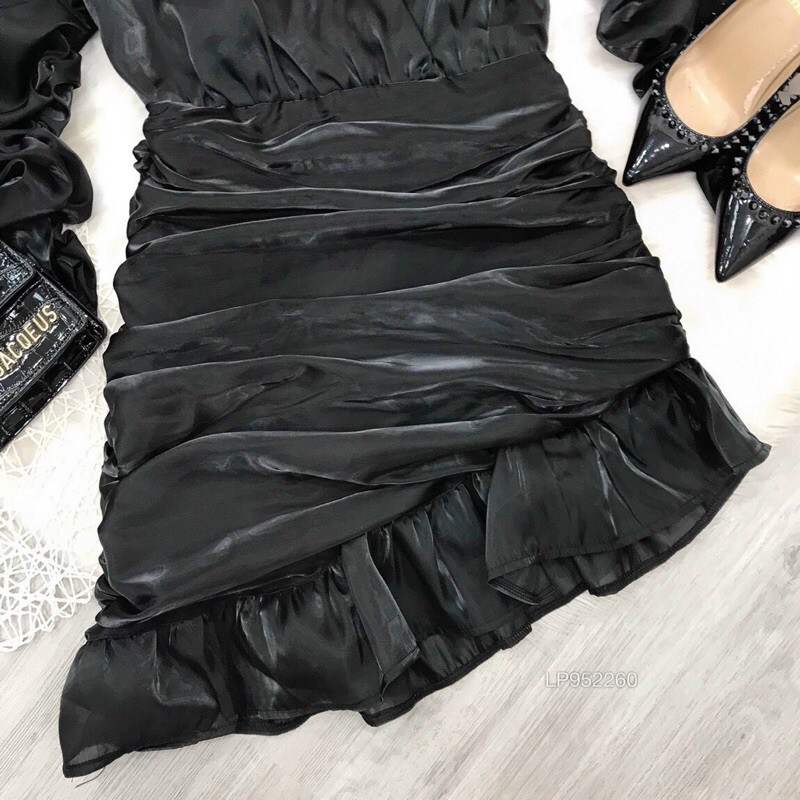 Đầm body nhúng bèo tà xéo tay dài