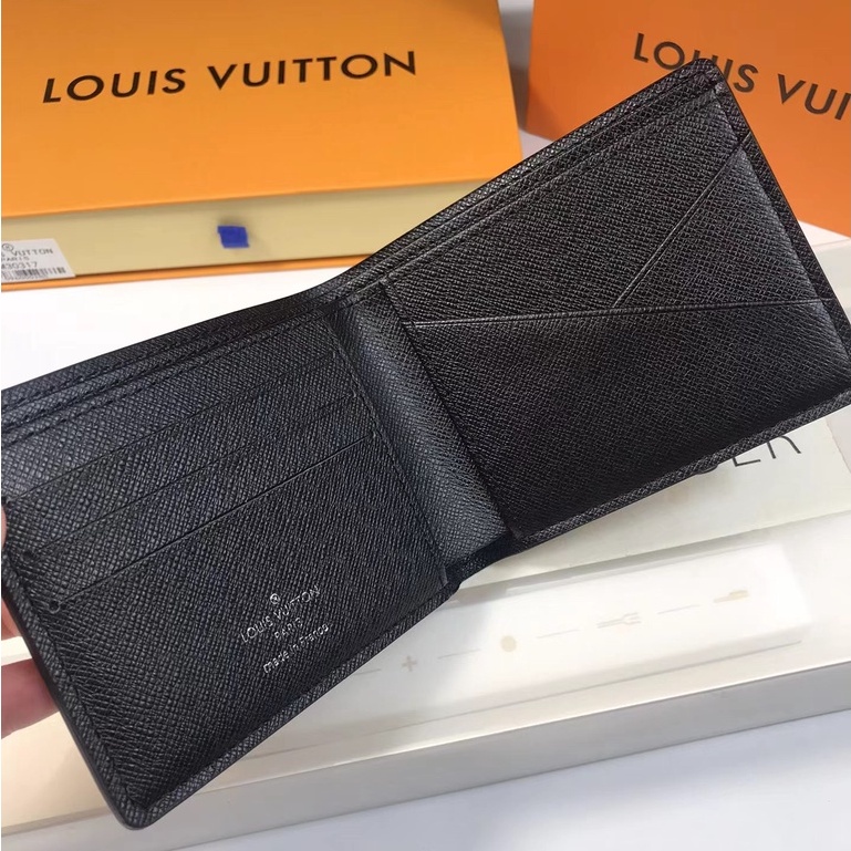 Sẵn sàng giao hàng Ví nam mới của Louis Vuitton LV có hộp M30295