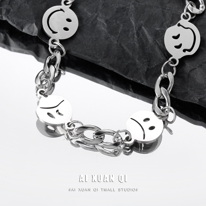 Vòng tay thép titan mặt cười phong cách hip hop cổ điển thời trang