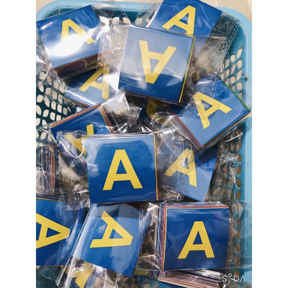 Bộ 26 Chữ Cái Tiếng Anh Có Nam Châm Dính Bảng