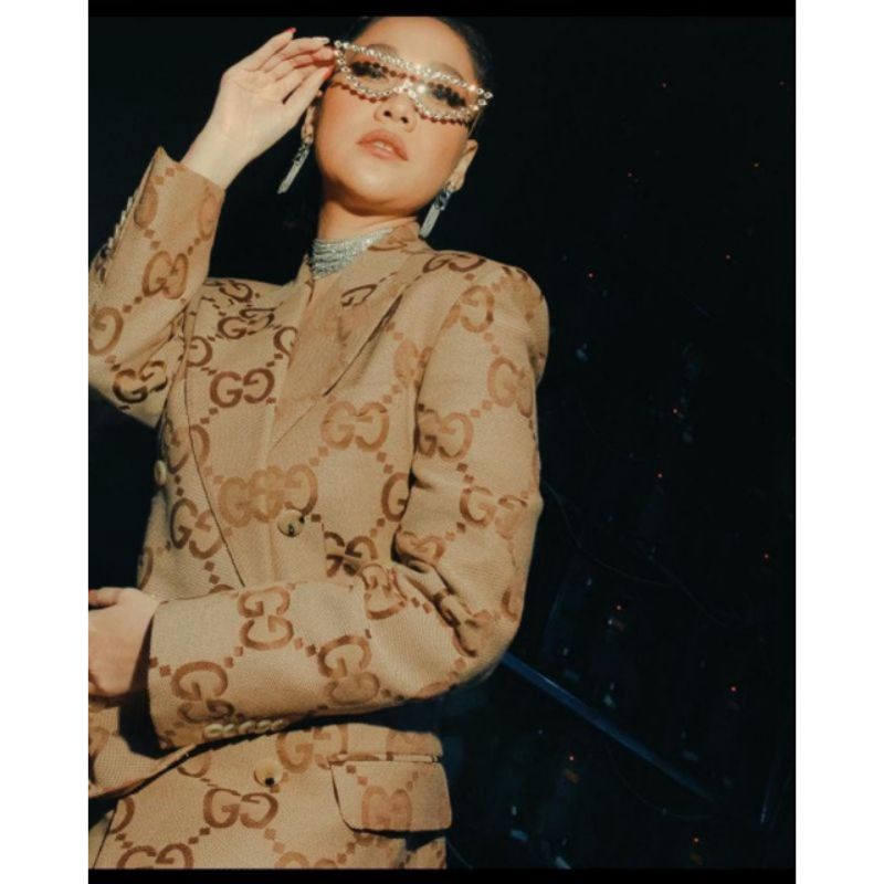 Áo Blazer Trắng Gucci Sẵn Sàng