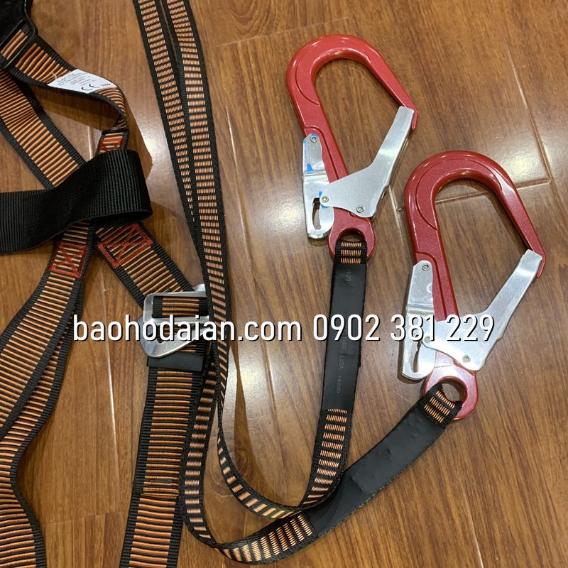 Dây an toàn thân Hàn Quốc kiểu Kujie 2 móc nhôm (dây bẹ)-đệm lưng-đệm vai