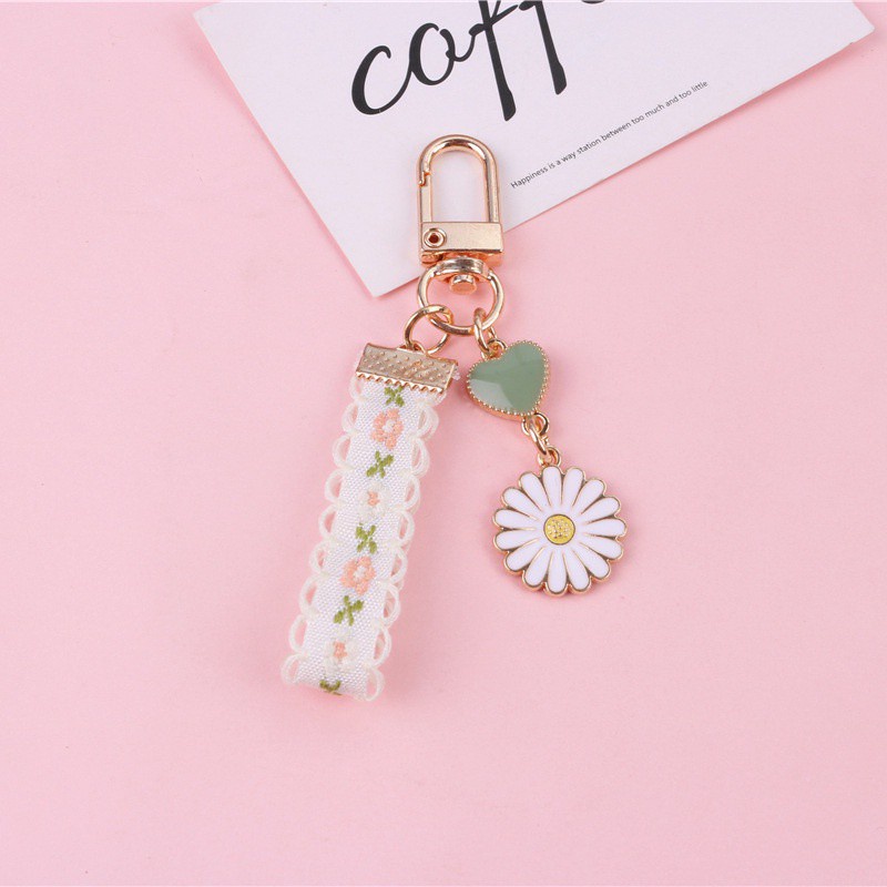 Móc Khóa Hình Hoa Cúc Nhỏ Hoạt Hình Nhật Bản Có Chuông Và Dây Ruy Băng Trang Trí Túi Xách / Airpods Cho Nữ YUE