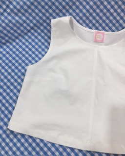 Croptop linen trắng sát nách