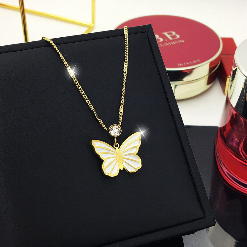 Korean version of the new diamond butterfly stainless steel necklace women