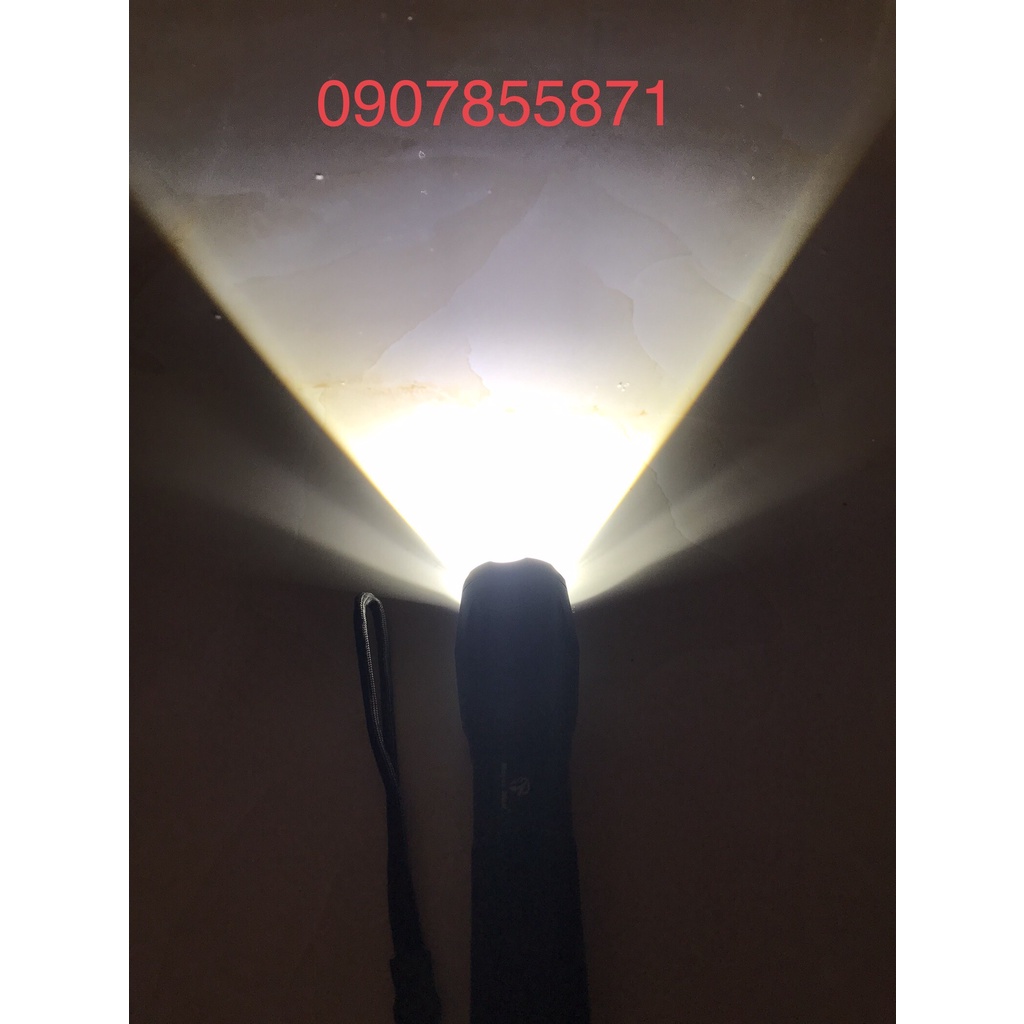 Đèn pin siêu sáng S016 - Tặng kèm cốc sạc pin tiểu | BigBuy360 - bigbuy360.vn