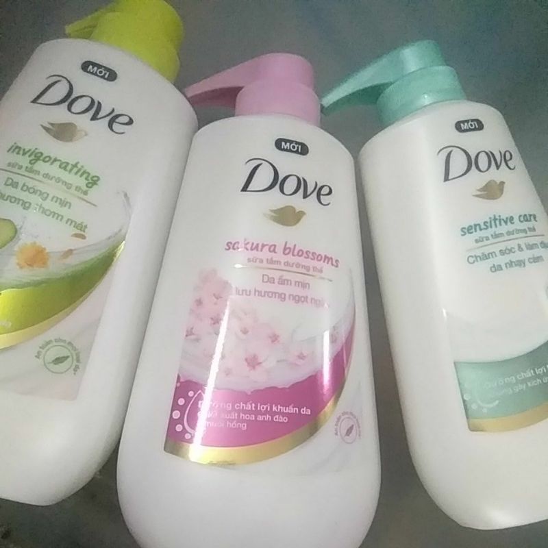 Sữa tắm dưỡng thể Dove dầu bơ,  hoa anh đào, làm dịu da nhạy cảm