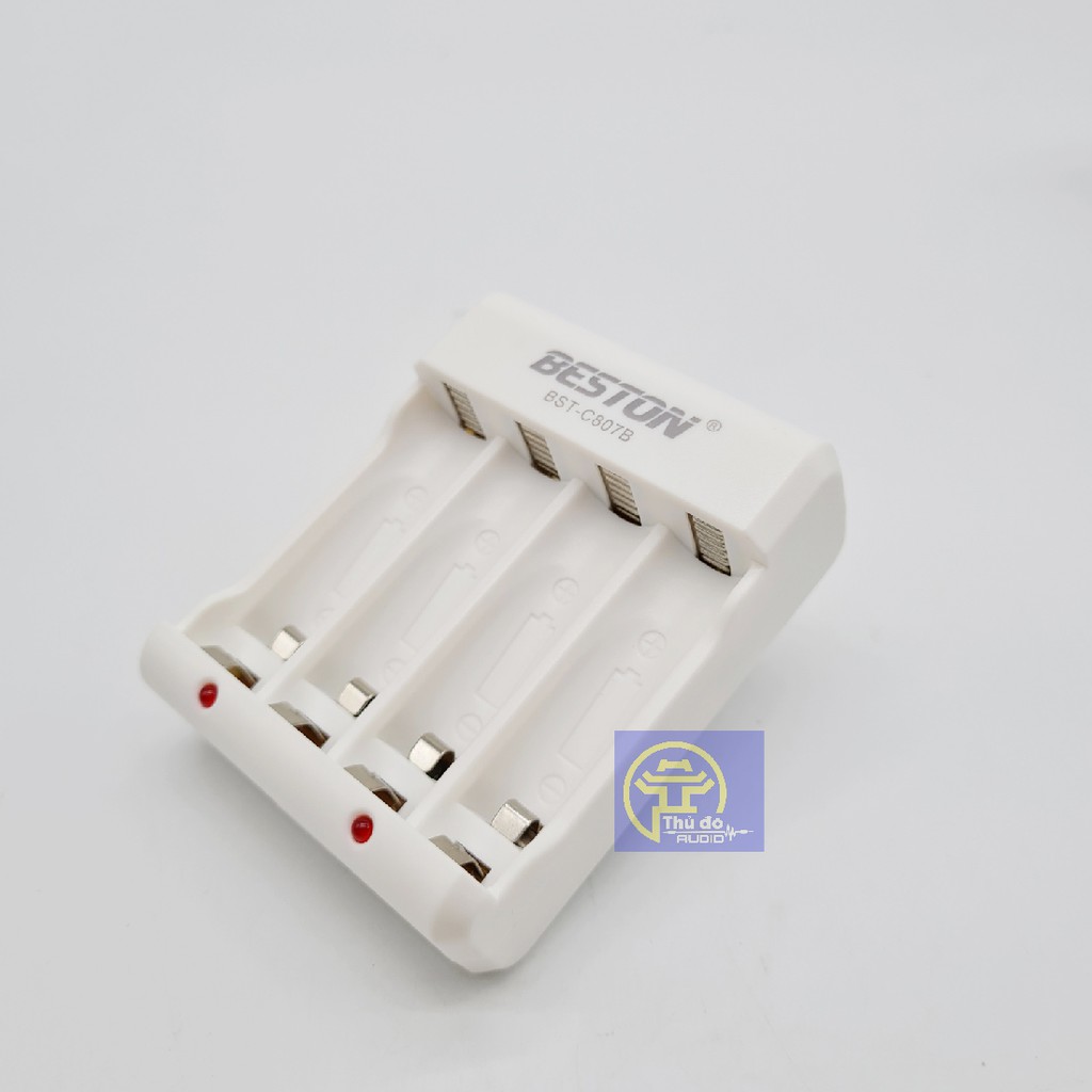 Bộ Sạc Pin Beston C807B Tặng kèm 04 Pin Tiểu Sạc Beston AA 1200mAh, 3000mAh lắp MIC,máy đo huyết áp..