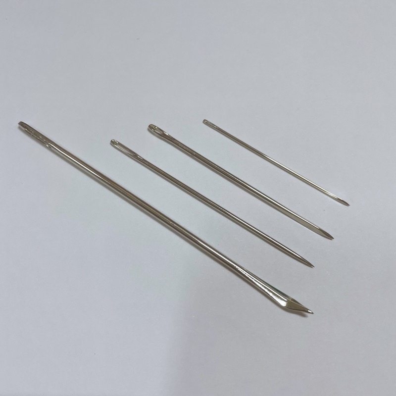 Set 4 cây kim khâu len
