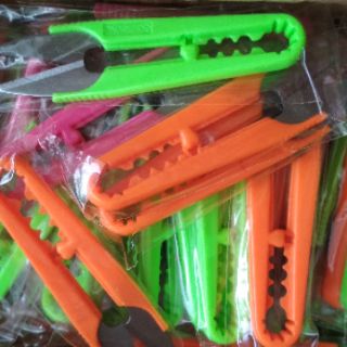 Kéo cắt chỉ 123