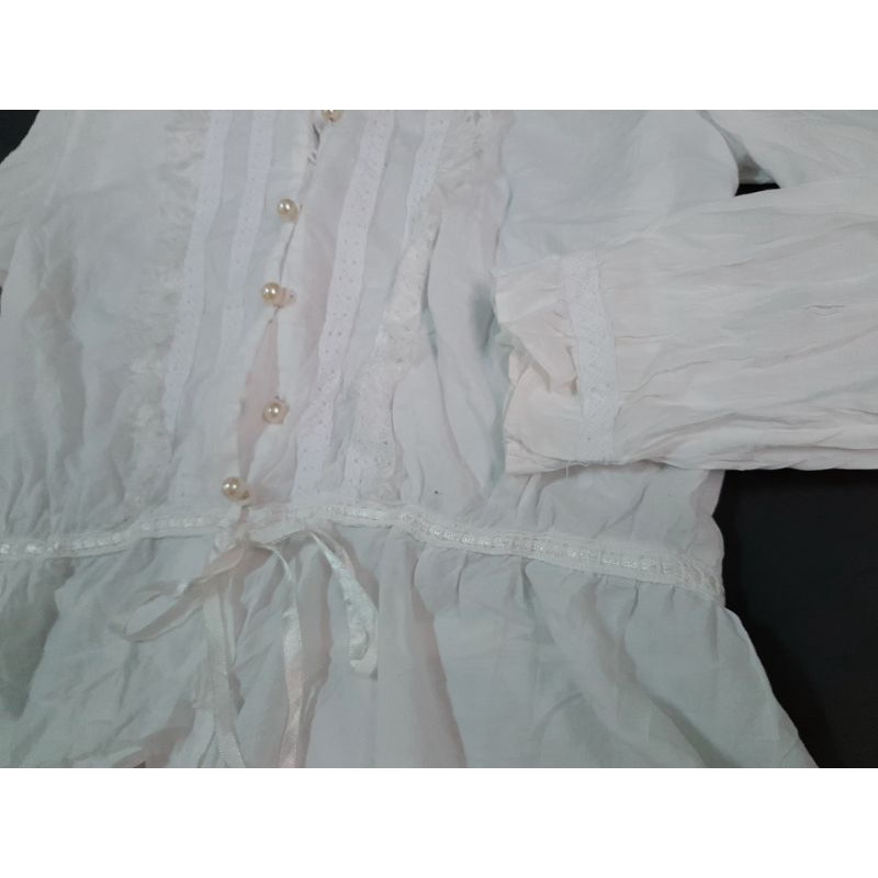 Sơ mi tiểu thư nút ngọc  2hand