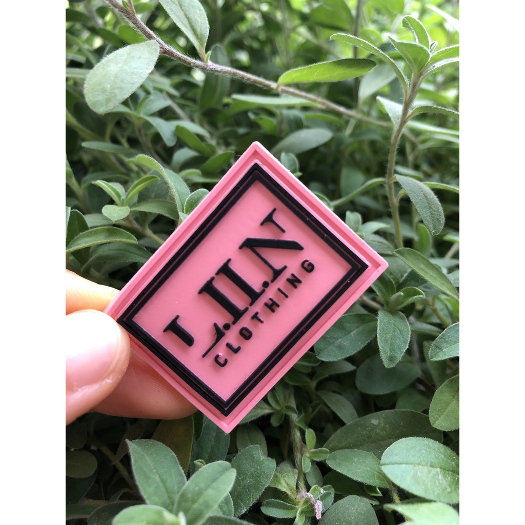 Tem mác, logo cao su, cao su nhựa dẻo làm nhãn hàng quần áo, giày dép, túi xách