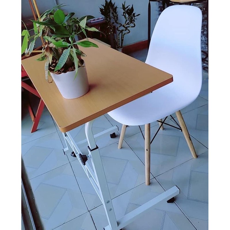Bàn học sinh tăng chỉnh chiều cao có bánh xe di chuyển phù hơp vơi mọi lưa tuổi- bàn ghế học sinh- bàn ghế văn phòng