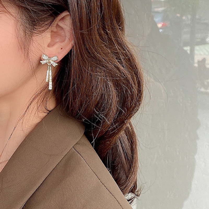 Đôi khuyên tai dài hình nơ đính kim cương thời trang Hàn Quốc 925