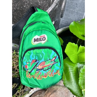 Túi đeo chéo milo màu xanh lá