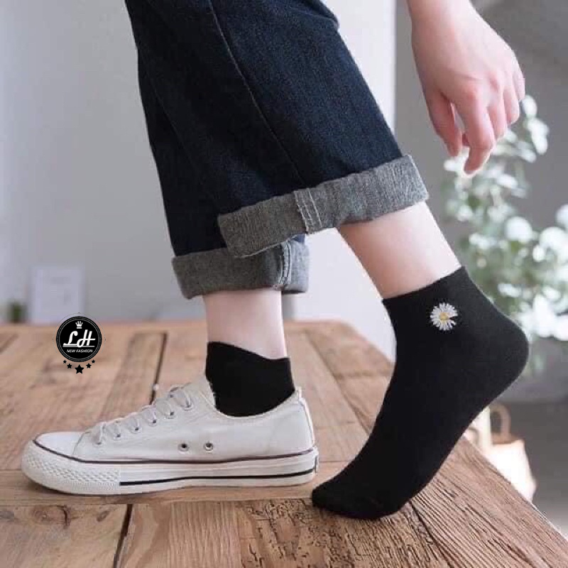 Tất vớ nữ cổ ngắn hoa cúc - tất cổ ngắn Hàn Quốc nhiều màu Lê Huy Fashion MS TAT01