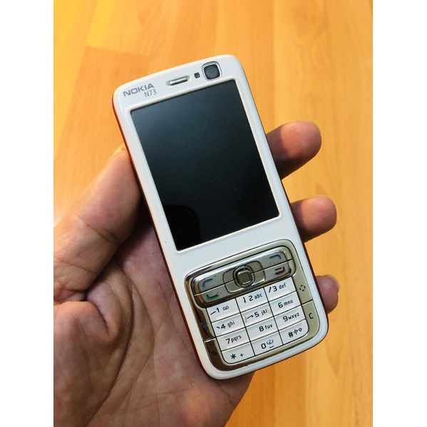 Nokia N73 đỏ