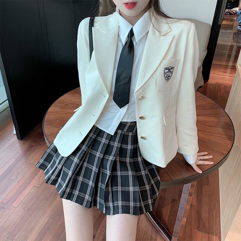 Áo blazers / áo vest nữ cao cấp thêu logo siêu đẹp - Cá tính dành cho nữ