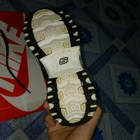 Giày Skechers size 36