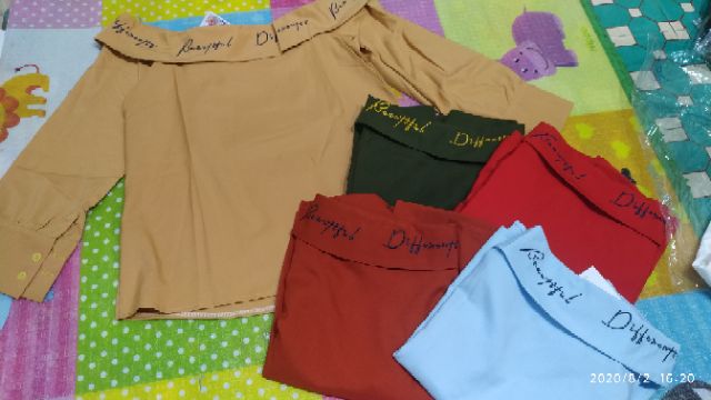 [Mã WAMT10K giảm 10k cho đơn 0k] Áo kiểu bẹt vai thêu chữ | BigBuy360 - bigbuy360.vn