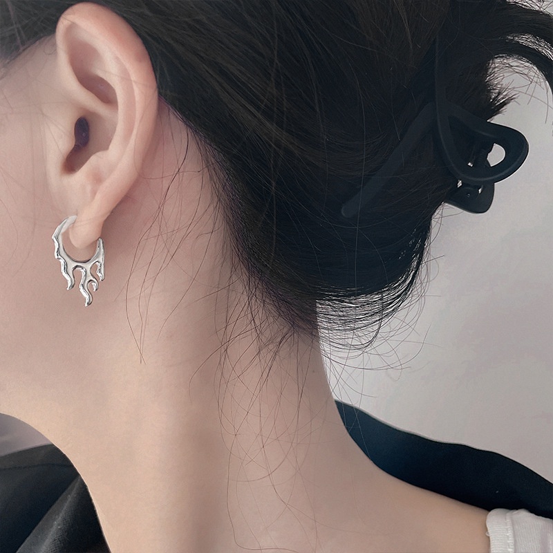 Khuyên Tai Hình Tròn Hình Ngọn Lửa Phong Cách Gothic Thời Trang Hàn Quốc Cho Nữ