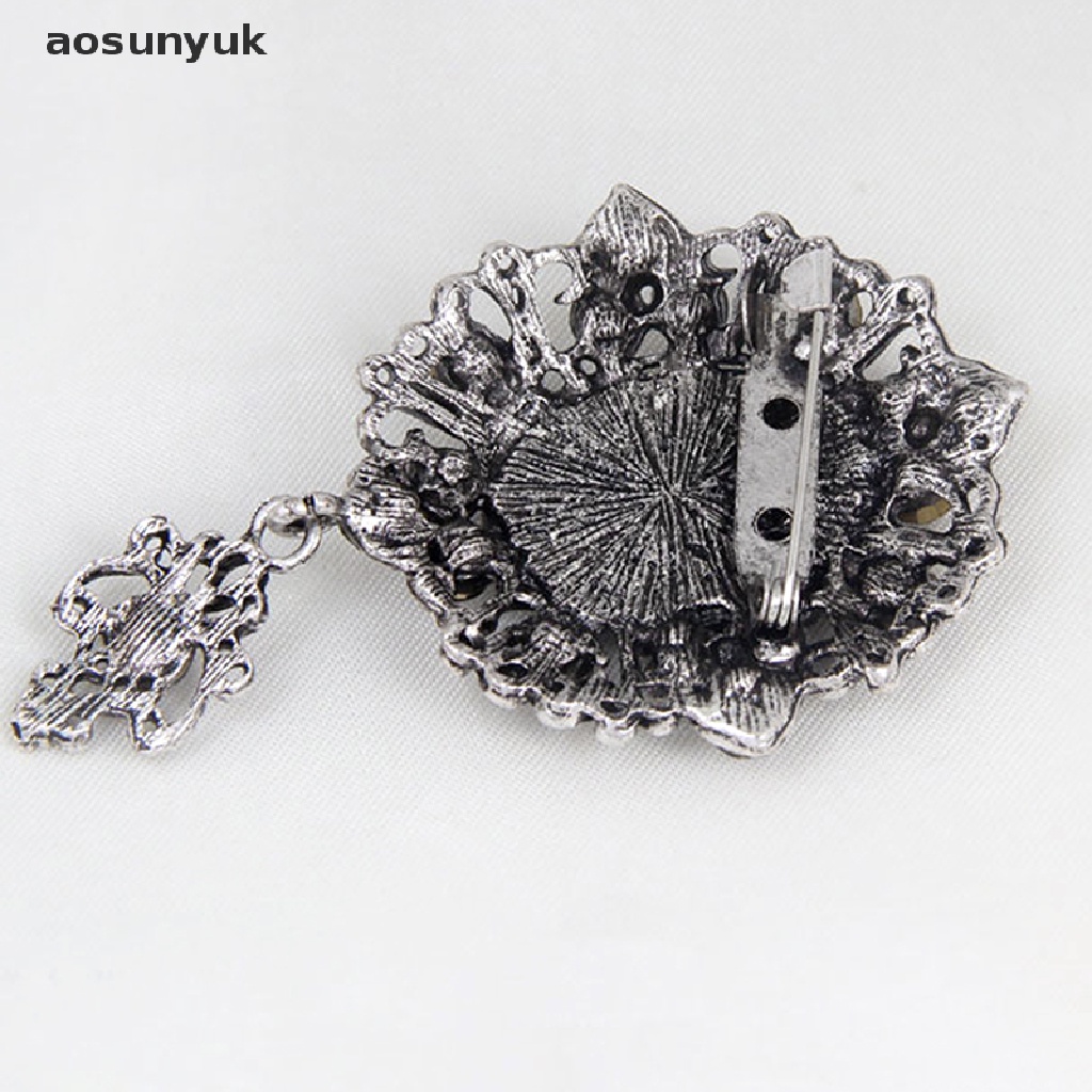 Ghim cài áo đính đá pha lê phong cách victorian cho nữ