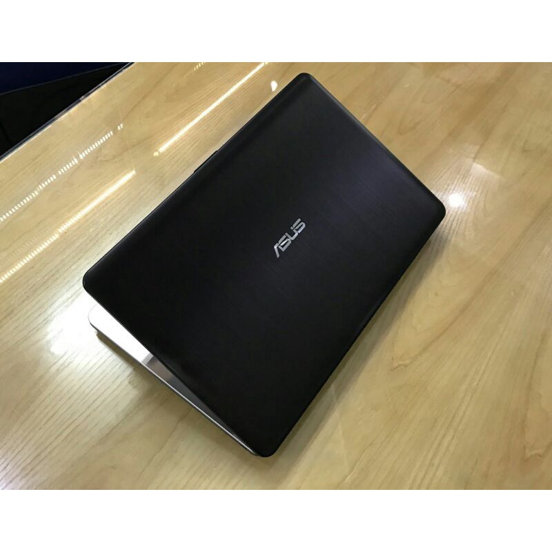 Laptop câu hình mạnh mẽ asus x541ua core i5 600u ram4gb ssd128 win10 99%