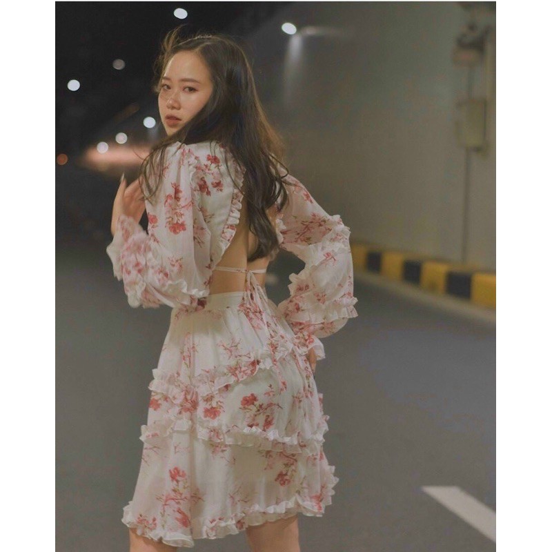 Đầm hoa cổ v phối bèo cutout eo 🌪 | BigBuy360 - bigbuy360.vn