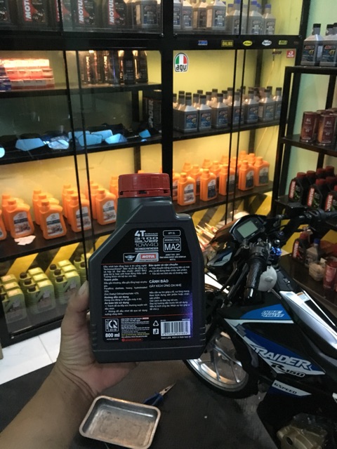 Motul 3100 Silver 10W40 0.8L dầu nhớt chuyên dành cho xe số