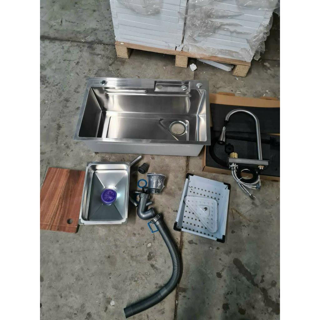 (CHẬU+VÒI) Chậu Rửa Chén Bát 1 hộc CAO CẤP VÀ VÒI RÚT HIỆN ĐẠI N20 7546 chậu có KHAY VÀ THỚT và 1 cái rổ sàng và xả