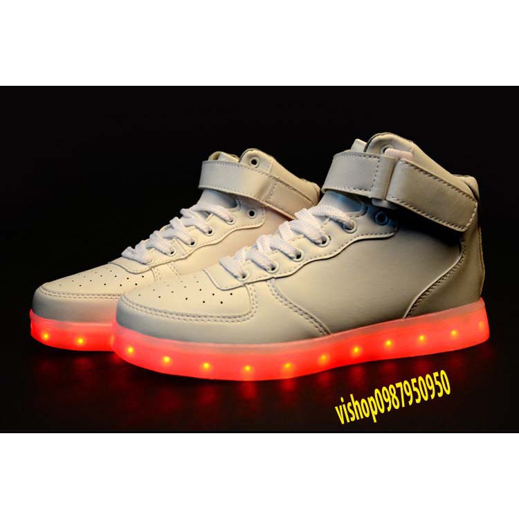  Giày Phát Sáng Màu trắng cao cổ phát sáng 7 màu 11 chế độ đèn led tặng kèm dây giày phát sasng 7 màu  mã HM15  L MS_452