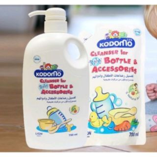 Combo 1 bình nước rửa Kodomo 750ml +  bịch 700ml kodomo