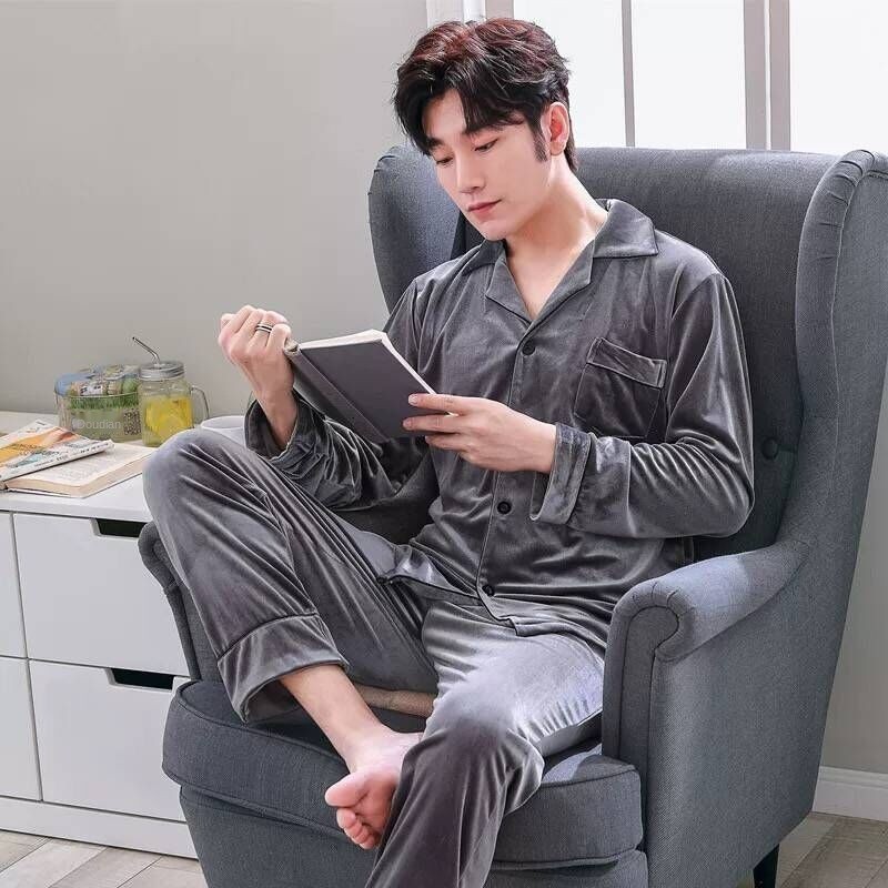 Bộ đồ ngủ pijama vải nhung mặc mùa thu đông ấm áp hợp thời trang cho cặp đôi | BigBuy360 - bigbuy360.vn