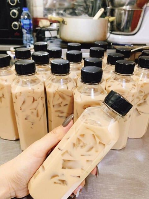 100 chai nhựa vuông nắp đen 300ML | BigBuy360 - bigbuy360.vn