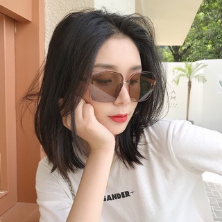 Kính Shein trong gọng sọc