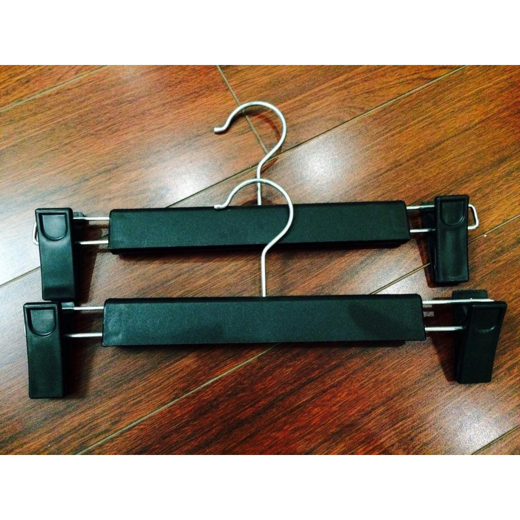 Z2 KẸP QUẦN NHỰA - MÓC TREO áo quần - MÓC KẸP QUẦN -KẸP NHỰA ĐEN - KẸP TREO xống áo CHO shop VÀ GIA ĐÌNH 11 5