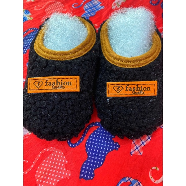 Giày Lông Cừu, Tất Lông Cừu Mềm Mại Siêu Ấm Cho Bé Trai Bé Gái Tập Đi
