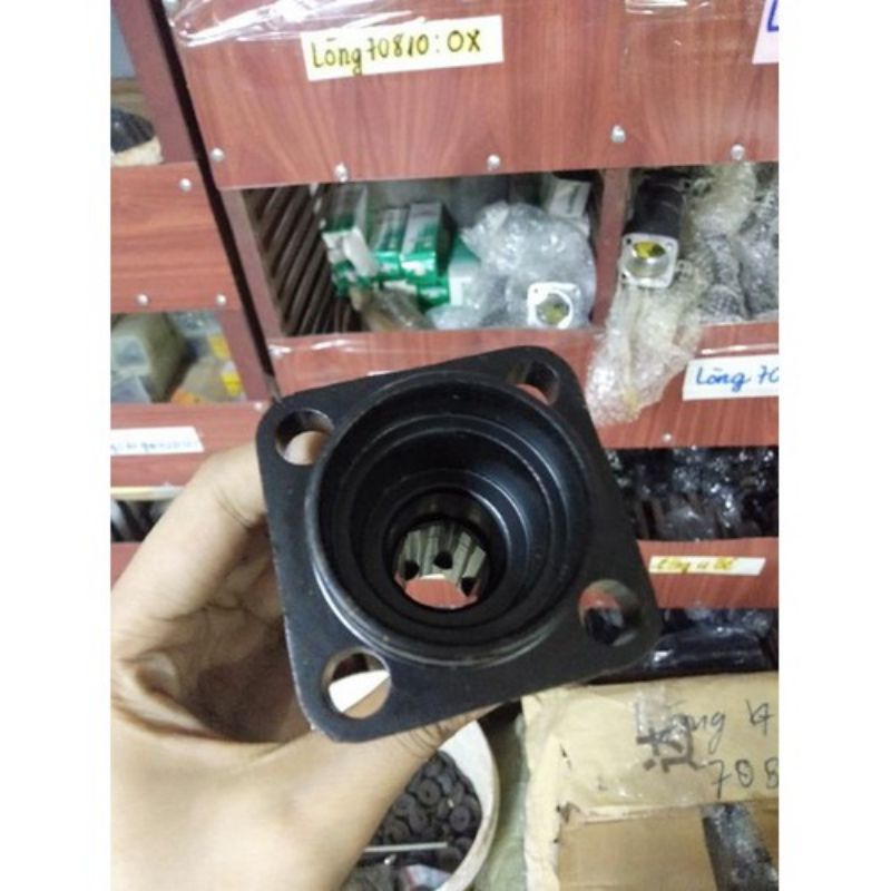 Đầu cắm mũi đục 0810 4 lỗ ốc 17mm lòng 32 và 35