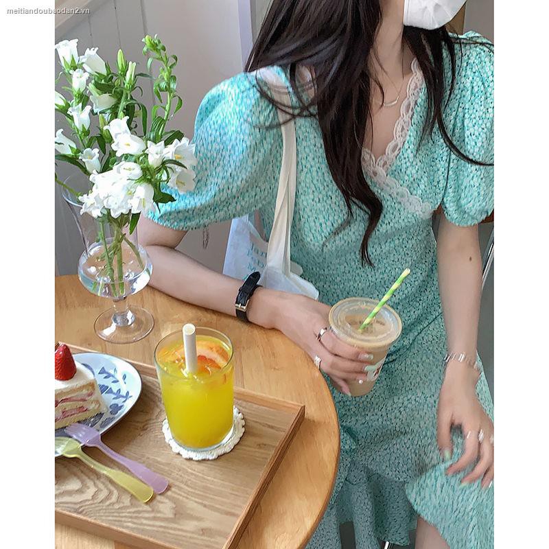 Đầm Hoa Cổ Chữ V Tay Ngắn Phối Bèo Thời Trang Mùa Hè Cho Nữ 2021 | BigBuy360 - bigbuy360.vn