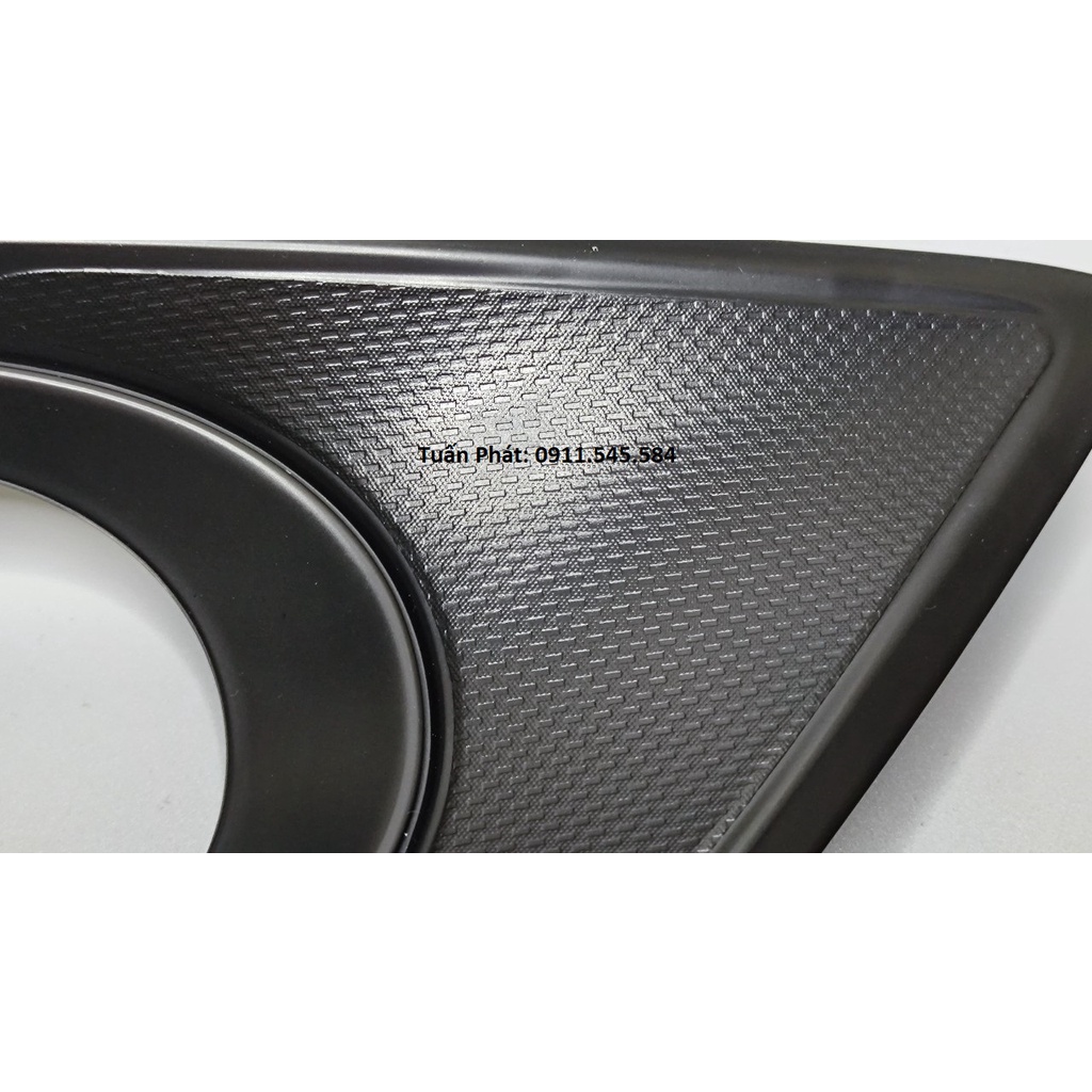 Ốp Đèn Gầm Innova 2012-2013