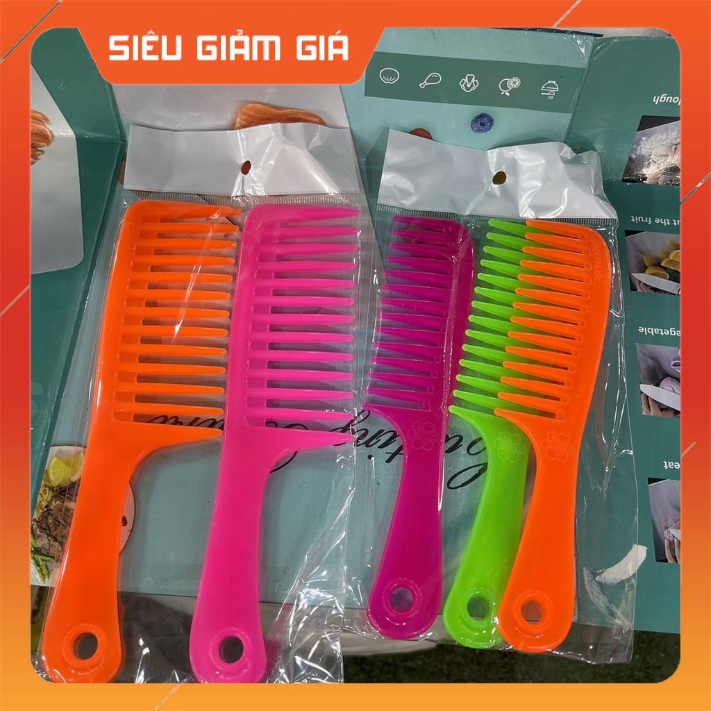 Set 2 cái lược chải loại thưa tiện dụng (giau màu ngẫu nhiên)