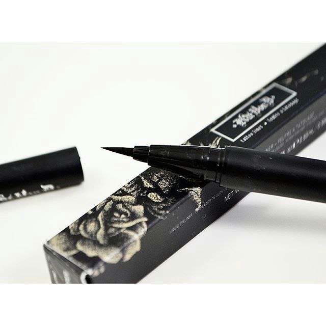 [Mini 0.2ml/Full 0.55ml] Bút dạ kẻ mắt Kat Von D Tattoo liner màu Trooper | BigBuy360 - bigbuy360.vn