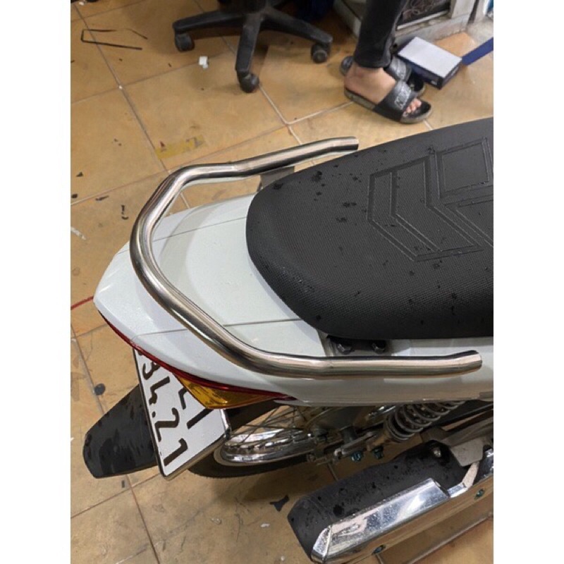 Tay sách ilox wave 110-100