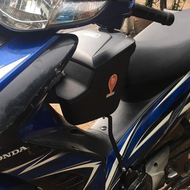 Thùng Giữa Givi Wave RSX 110  - Thùng Đựng Đồ Giữa Xe Wave RSX 110 - Thùng Givi Wave RSX 110 - Bạn Phượt
