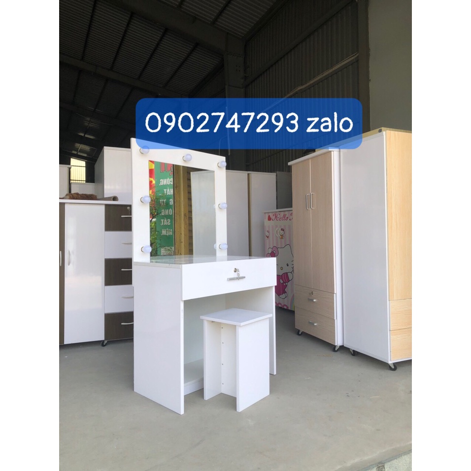 bàn trang điểm cho chị em giá tận xưởng miễn phí giao hàng kv HCM