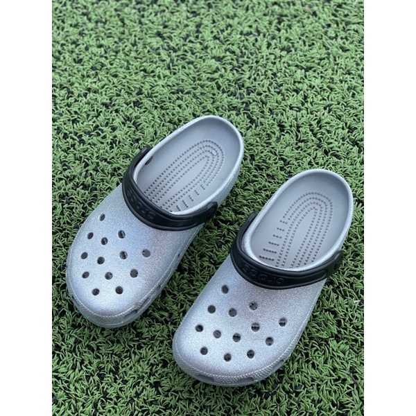 Giày cho mẹ và bé. size từ c5-m7. Giá 150-200k