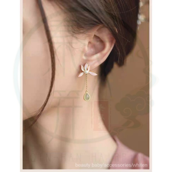 Khuyên tai tua rua đính ngọc bích vàng bạc phong cách cổ điển cho nữ