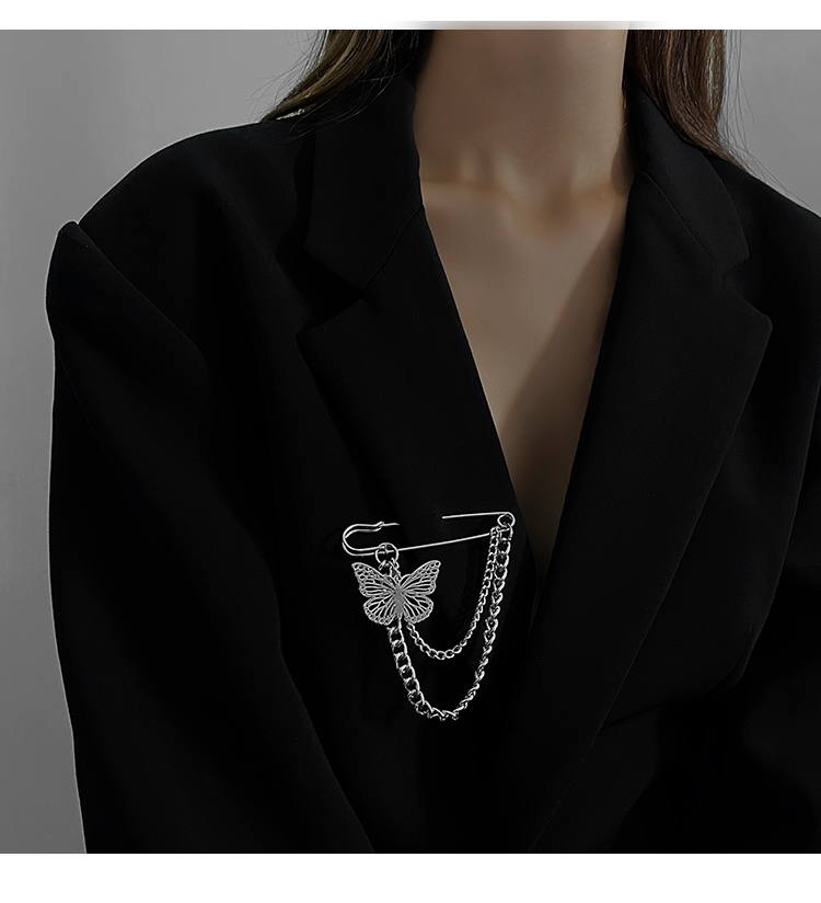 Ghim cài áo bằng kim loại hình bướm kẹp giấy phối xích phong cách hiphop dễ phối đồ 22467