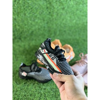 Giày Sneaker Cho Mẹ Và Bé Size 22-39